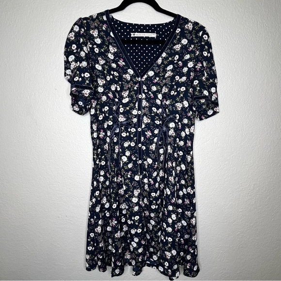 Chelsea & Violet Dresses & Skirts - Chelsea & Violet Navy Floral Print Velvet Ribbon Tie Button V-Neck Dress Medium